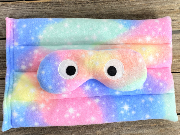 Freezer and microwave safe eye mask and large pad in pastel galaxy print
